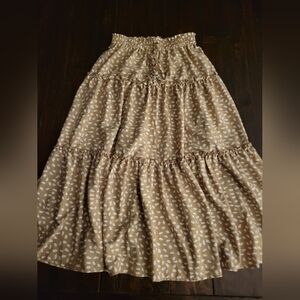 NEW NWOT Neutral And White Dot Midi/Maxi Skirt-M